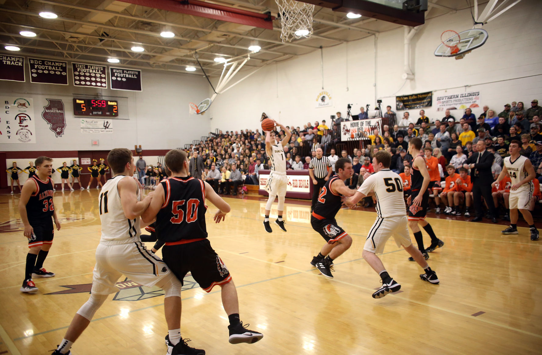 Sesser-Valier Holiday Tournament Championship